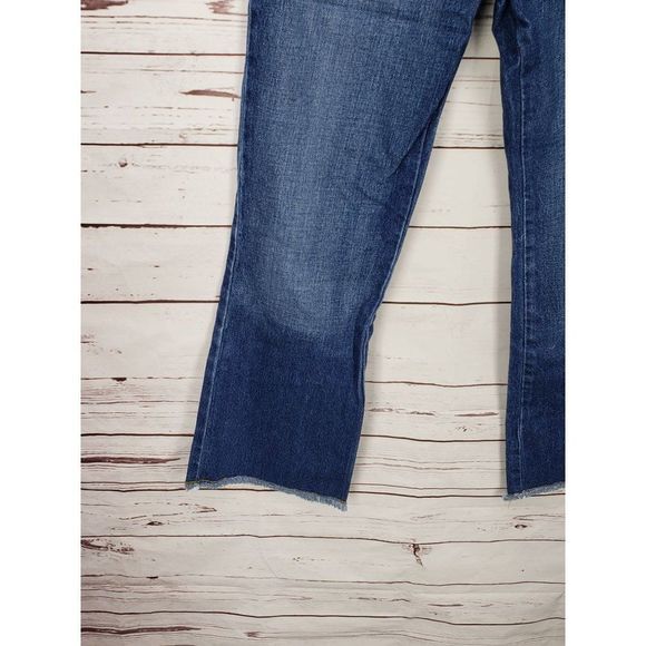 Express Jeans Women's Flare‎ Short Distressed Blue Jeans Size  9/10 - Picture 16 of 16